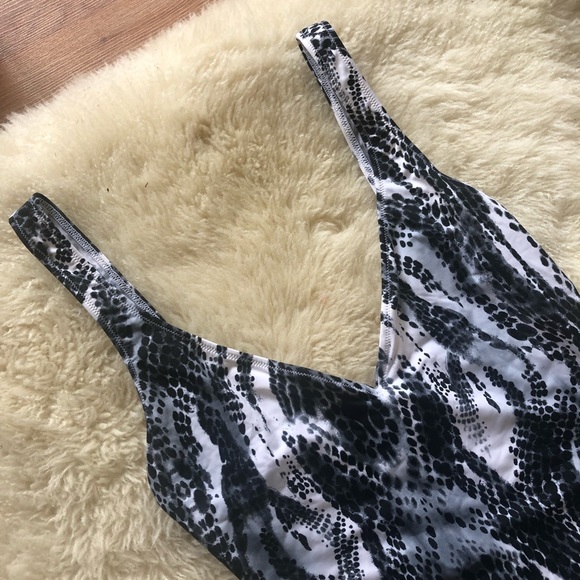 Cosabella One-Piece Swimsuit - Gorgeous! - Picture 2 of 5